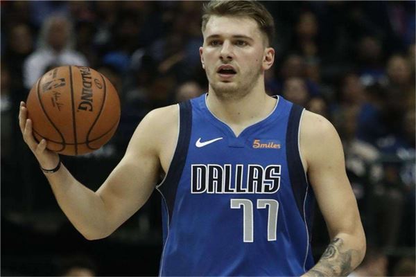 伤病困扰 伤病困扰