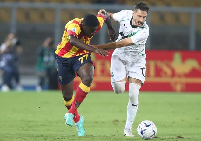 华莱士争抢 华莱士争抢