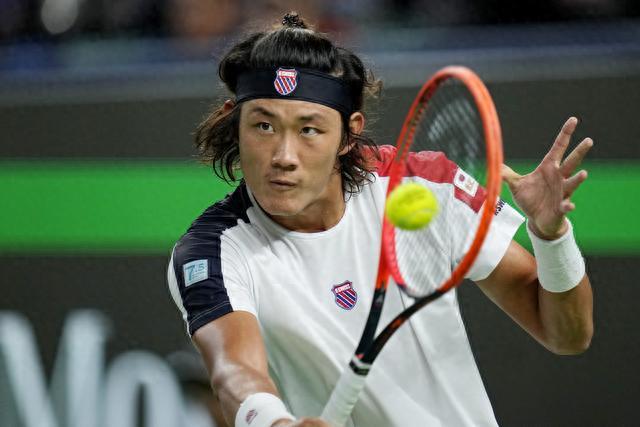 4杆优势稳 4杆优势稳